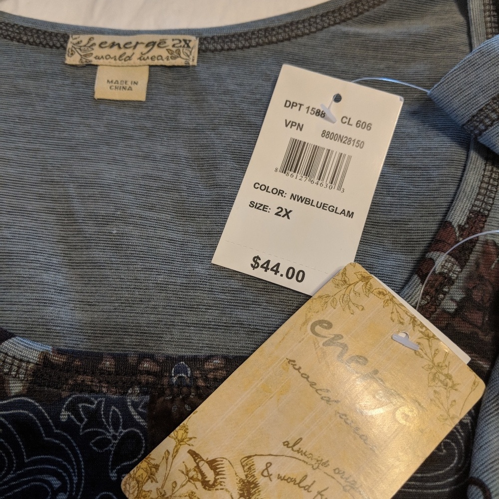 Top - Picture 2 of 6